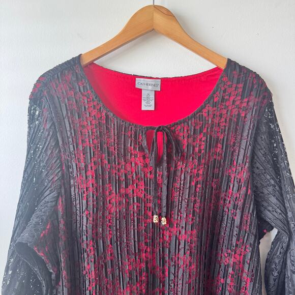 Catherines Shirt Women 1X Plus Size Black Red Tunic Top Whimsigoth Lace Goth - Picture 3 of 7